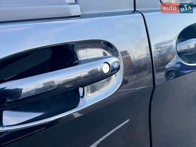 Мерседес В-Класс 2014 в Киеве на Automoto.ua Черный Мерседес В-Класс, объемом двигателя 2.14 л и пробегом 302 тыс. км за 29800 $, фото 14 на Automoto.ua