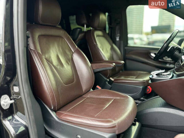 Мерседес В-Класс 2014 в Киеве на Automoto.ua Черный Мерседес В-Класс, объемом двигателя 2.1 л и пробегом 343 тыс. км за 32900 $, фото 46 на Automoto.ua