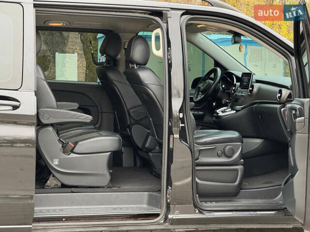 Черный Мерседес В-Класс, объемом двигателя 2 л и пробегом 301 тыс. км за 33000 $, фото 16 на Automoto.ua