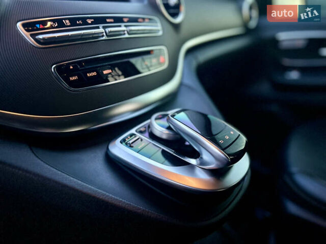 Мерседес В-Класс 2014 в Киеве на Automoto.ua Черный Мерседес В-Класс, объемом двигателя 2.14 л и пробегом 302 тыс. км за 29800 $, фото 42 на Automoto.ua