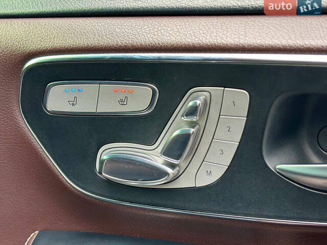 Мерседес В-Класс 2014 в Киеве на Automoto.ua Черный Мерседес В-Класс, объемом двигателя 2.1 л и пробегом 343 тыс. км за 32900 $, фото 47 на Automoto.ua