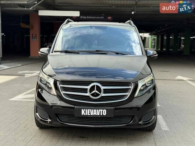 Чорний Мерседес В-Клас, об'ємом двигуна 2.2 л та пробігом 300 тис. км за 29500 $, фото 1 на Automoto.ua