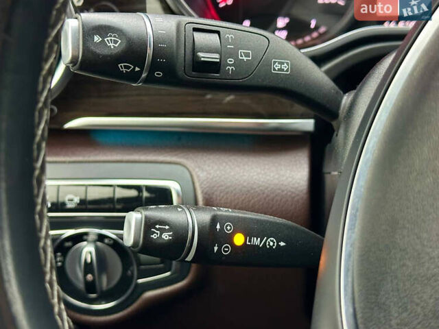 Мерседес В-Класс 2014 в Киеве на Automoto.ua Черный Мерседес В-Класс, объемом двигателя 2.1 л и пробегом 343 тыс. км за 32900 $, фото 26 на Automoto.ua