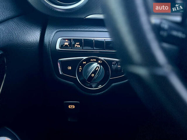 Мерседес В-Класс 2014 в Киеве на Automoto.ua Черный Мерседес В-Класс, объемом двигателя 2.14 л и пробегом 302 тыс. км за 29800 $, фото 17 на Automoto.ua