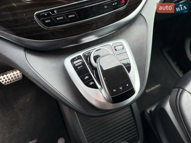 Мерседес В-Клас 2015 у Стрые на Automoto.ua Чорний Мерседес В-Клас, об'ємом двигуна 2.14 л та пробігом 298 тис. км за 37400 $, фото 60 на Automoto.ua