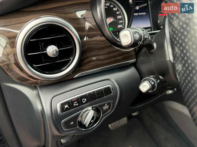 Чорний Мерседес В-Клас, об'ємом двигуна 2.14 л та пробігом 298 тис. км за 36800 $, фото 32 на Automoto.ua