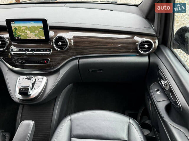 Мерседес В-Клас 2015 у Стрые на Automoto.ua Чорний Мерседес В-Клас, об'ємом двигуна 2.14 л та пробігом 298 тис. км за 37400 $, фото 40 на Automoto.ua
