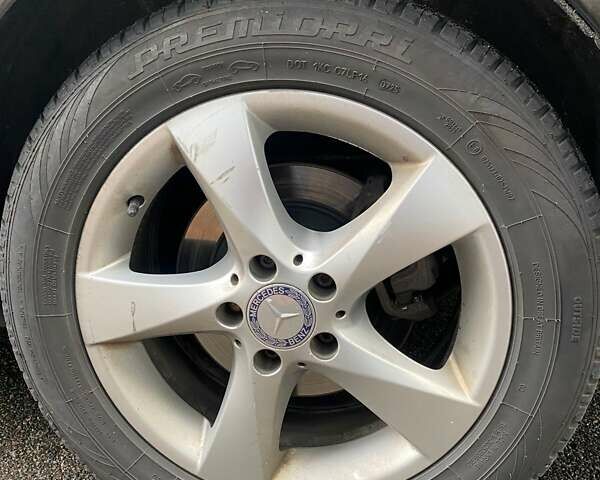 Черный Мерседес В-Класс, объемом двигателя 2.14 л и пробегом 153 тыс. км за 45000 $, фото 3 на Automoto.ua