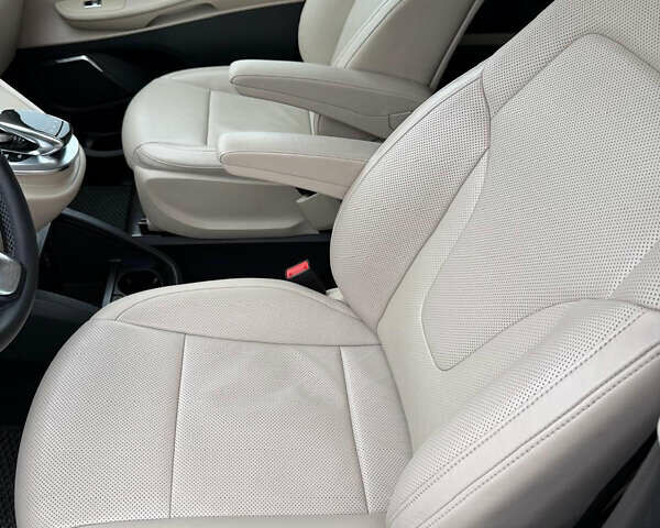 Черный Мерседес В-Класс, объемом двигателя 2.14 л и пробегом 350 тыс. км за 42900 $, фото 9 на Automoto.ua