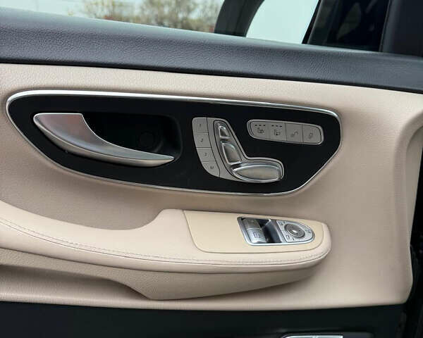 Черный Мерседес В-Класс, объемом двигателя 2.14 л и пробегом 350 тыс. км за 42900 $, фото 11 на Automoto.ua