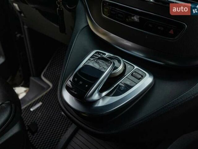 Чорний Мерседес В-Клас, об'ємом двигуна 2.14 л та пробігом 455 тис. км за 32300 $, фото 42 на Automoto.ua