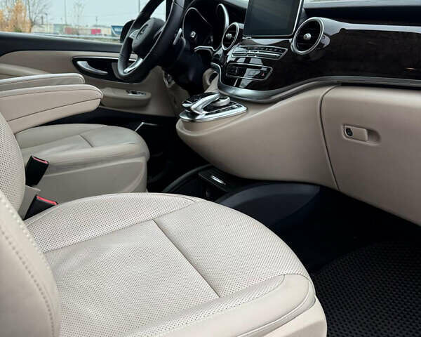 Черный Мерседес В-Класс, объемом двигателя 2.14 л и пробегом 350 тыс. км за 42900 $, фото 16 на Automoto.ua