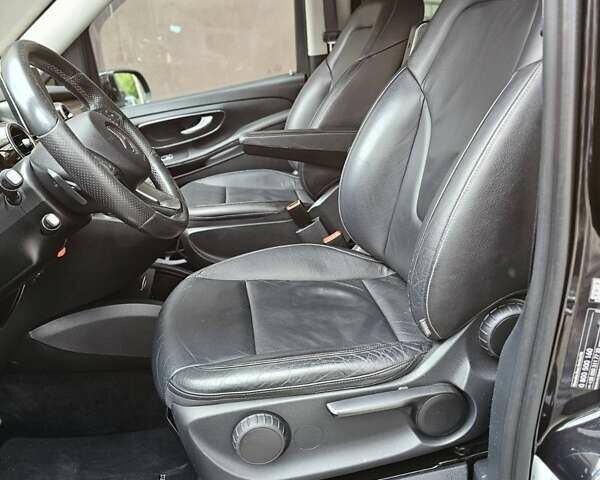 Черный Мерседес В-Класс, объемом двигателя 2.14 л и пробегом 280 тыс. км за 38000 $, фото 14 на Automoto.ua