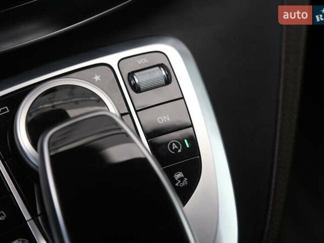 Черный Мерседес В-Класс, объемом двигателя 2.2 л и пробегом 96 тыс. км за 50000 $, фото 22 на Automoto.ua