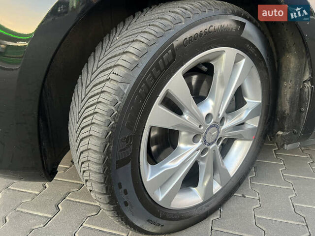 Черный Мерседес В-Класс, объемом двигателя 2.14 л и пробегом 83 тыс. км за 58000 $, фото 52 на Automoto.ua