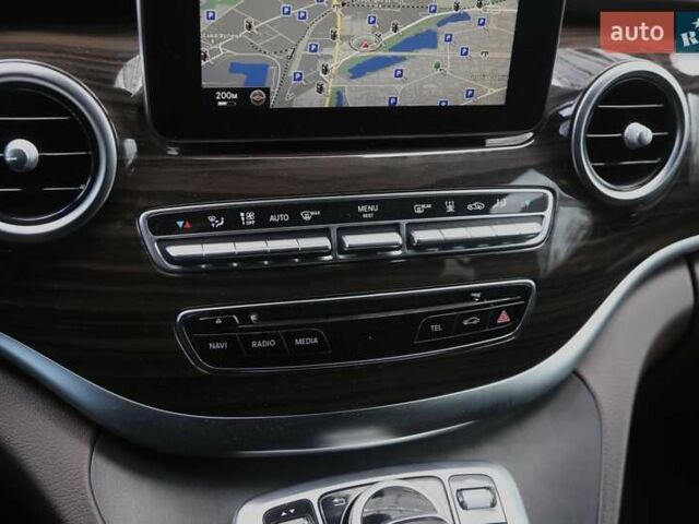 Черный Мерседес В-Класс, объемом двигателя 2.2 л и пробегом 96 тыс. км за 50000 $, фото 20 на Automoto.ua