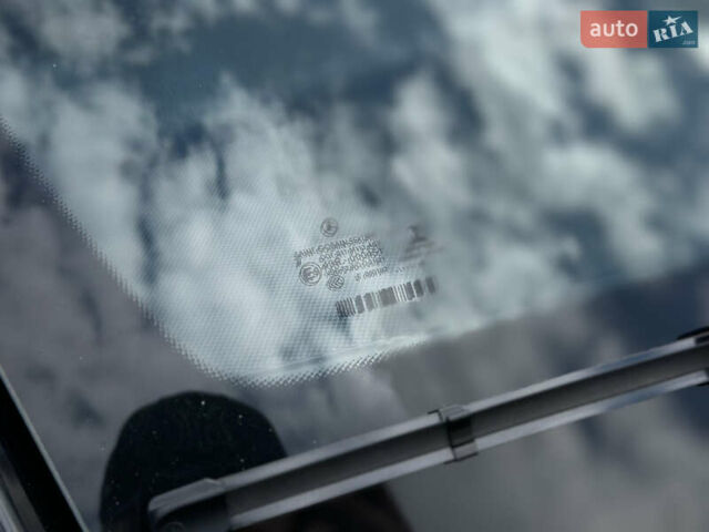 Мерседес В-Класс 2016 в Киеве на Automoto.ua Черный Мерседес В-Класс, объемом двигателя 2.14 л и пробегом 168 тыс. км за 51000 $, фото 93 на Automoto.ua