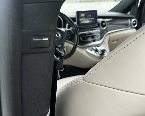 Черный Мерседес В-Класс, объемом двигателя 2.2 л и пробегом 230 тыс. км за 37500 $, фото 26 на Automoto.ua