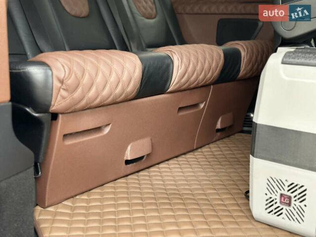 Мерседес В-Класс 2016 в Киеве на Automoto.ua Черный Мерседес В-Класс, объемом двигателя 2.14 л и пробегом 168 тыс. км за 51000 $, фото 37 на Automoto.ua