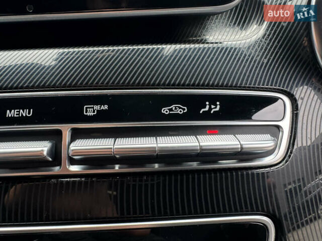 Чорний Мерседес В-Клас, об'ємом двигуна 2.2 л та пробігом 478 тис. км за 30000 $, фото 45 на Automoto.ua