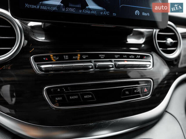 Черный Мерседес В-Класс, объемом двигателя 2.14 л и пробегом 192 тыс. км за 43000 $, фото 48 на Automoto.ua