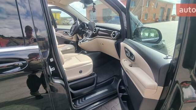 Чорний Мерседес В-Клас, об'ємом двигуна 2.14 л та пробігом 212 тис. км за 37000 $, фото 6 на Automoto.ua