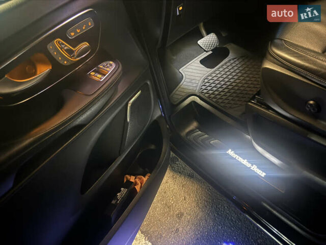 Чорний Мерседес В-Клас, об'ємом двигуна 2.14 л та пробігом 197 тис. км за 42000 $, фото 11 на Automoto.ua