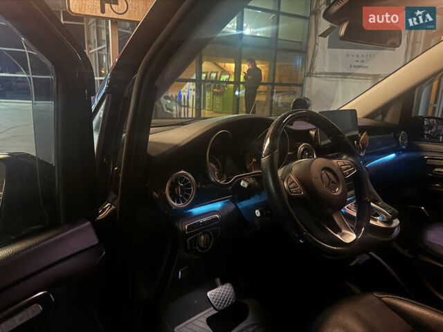 Чорний Мерседес В-Клас, об'ємом двигуна 2.14 л та пробігом 197 тис. км за 42000 $, фото 6 на Automoto.ua