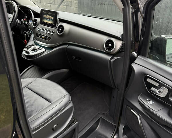 Черный Мерседес В-Класс, объемом двигателя 2.14 л и пробегом 140 тыс. км за 46000 $, фото 11 на Automoto.ua