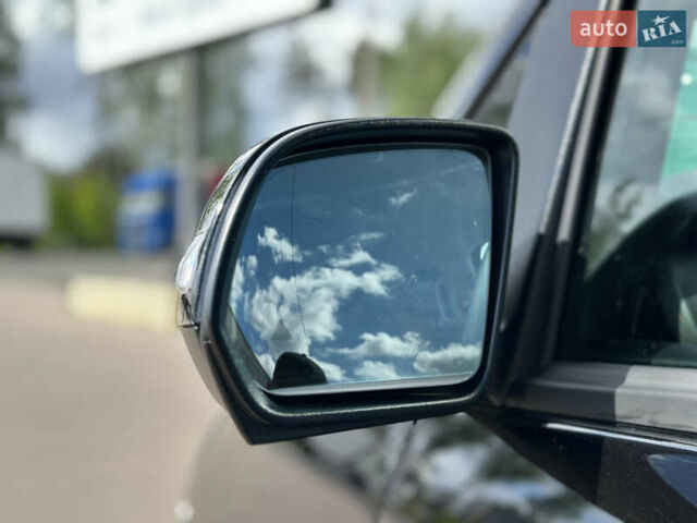 Мерседес В-Класс 2016 в Киеве на Automoto.ua Черный Мерседес В-Класс, объемом двигателя 2.14 л и пробегом 168 тыс. км за 51000 $, фото 21 на Automoto.ua