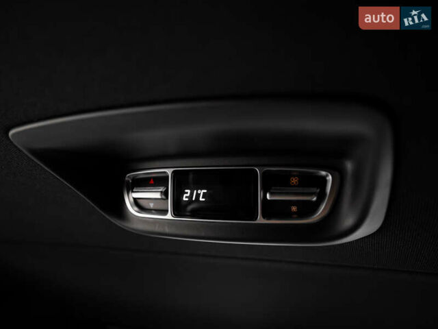 Черный Мерседес В-Класс, объемом двигателя 2.14 л и пробегом 192 тыс. км за 43000 $, фото 42 на Automoto.ua