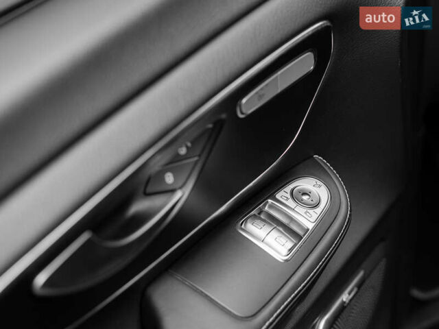 Черный Мерседес В-Класс, объемом двигателя 2.14 л и пробегом 192 тыс. км за 43000 $, фото 52 на Automoto.ua