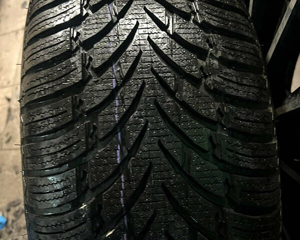 Черный Мерседес В-Класс, объемом двигателя 2.14 л и пробегом 341 тыс. км за 35000 $, фото 14 на Automoto.ua