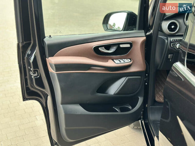 Мерседес В-Класс 2016 в Киеве на Automoto.ua Черный Мерседес В-Класс, объемом двигателя 2.14 л и пробегом 168 тыс. км за 51000 $, фото 46 на Automoto.ua