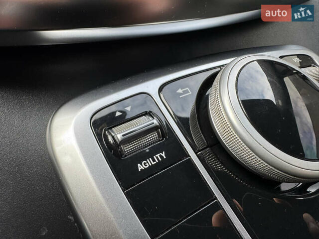 Черный Мерседес В-Класс, объемом двигателя 2.2 л и пробегом 478 тыс. км за 30000 $, фото 70 на Automoto.ua