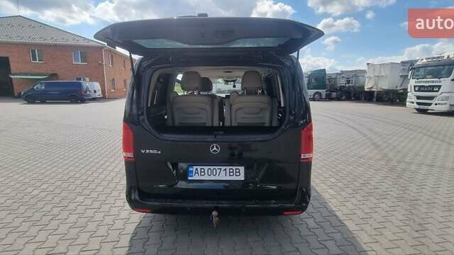 Чорний Мерседес В-Клас, об'ємом двигуна 2.14 л та пробігом 212 тис. км за 37000 $, фото 4 на Automoto.ua