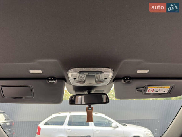 Черный Мерседес В-Класс, объемом двигателя 2.2 л и пробегом 478 тыс. км за 30000 $, фото 59 на Automoto.ua