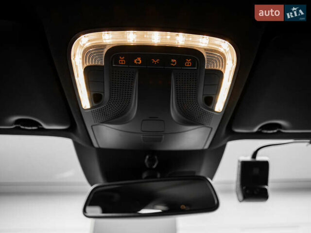 Черный Мерседес В-Класс, объемом двигателя 2.14 л и пробегом 192 тыс. км за 43000 $, фото 43 на Automoto.ua