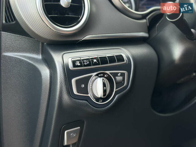 Мерседес В-Класс 2016 в Киеве на Automoto.ua Черный Мерседес В-Класс, объемом двигателя 2.14 л и пробегом 168 тыс. км за 51000 $, фото 48 на Automoto.ua