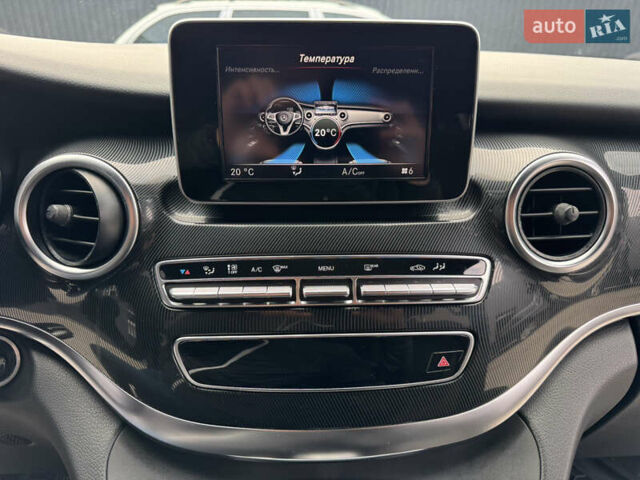 Чорний Мерседес В-Клас, об'ємом двигуна 2.2 л та пробігом 478 тис. км за 30000 $, фото 43 на Automoto.ua