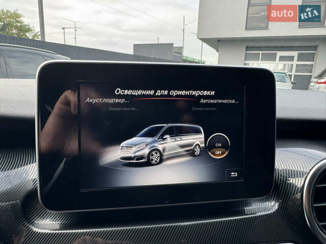 Чорний Мерседес В-Клас, об'ємом двигуна 2.2 л та пробігом 478 тис. км за 30000 $, фото 28 на Automoto.ua