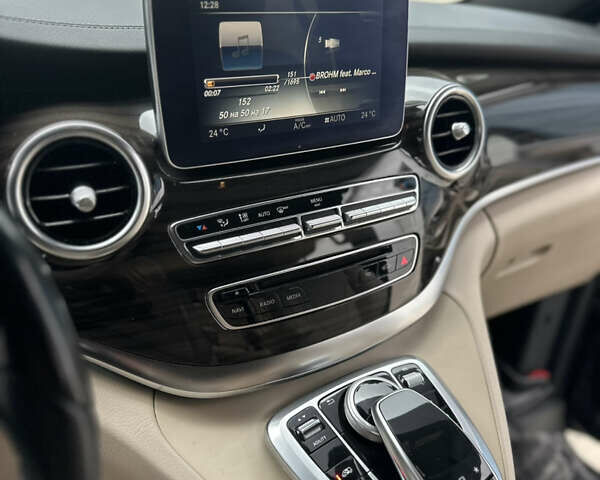 Черный Мерседес В-Класс, объемом двигателя 2.2 л и пробегом 230 тыс. км за 37500 $, фото 41 на Automoto.ua