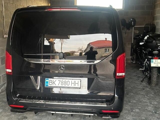 Чорний Мерседес В-Клас, об'ємом двигуна 2.14 л та пробігом 271 тис. км за 50000 $, фото 5 на Automoto.ua