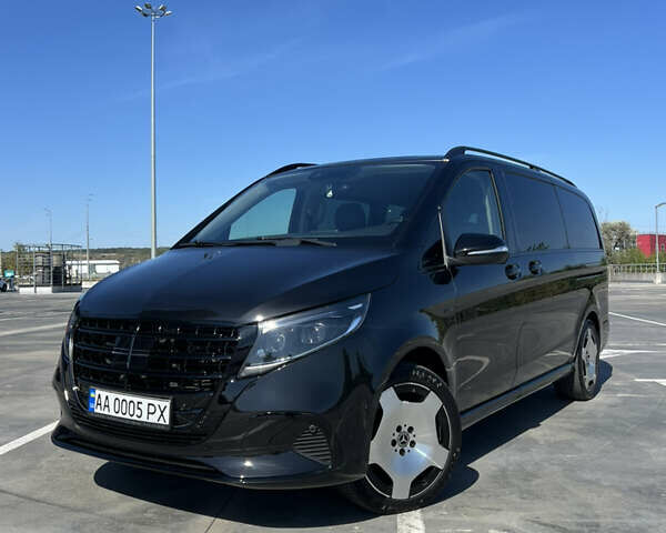 Мерседес В-Класс 2016 в Киеве на Automoto.ua Черный Мерседес В-Класс, объемом двигателя 2.14 л и пробегом 180 тыс. км за 42000 $, фото 1 на Automoto.ua