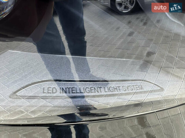 Черный Мерседес В-Класс, объемом двигателя 2.2 л и пробегом 478 тыс. км за 30000 $, фото 66 на Automoto.ua