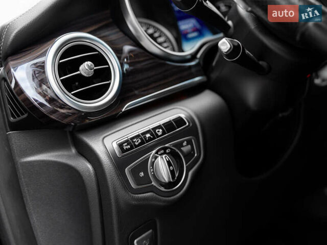 Черный Мерседес В-Класс, объемом двигателя 2.14 л и пробегом 192 тыс. км за 43000 $, фото 54 на Automoto.ua