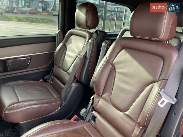 Чорний Мерседес В-Клас, об'ємом двигуна 2.2 л та пробігом 350 тис. км за 44500 $, фото 5 на Automoto.ua