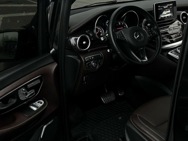 Черный Мерседес В-Класс, объемом двигателя 2.5 л и пробегом 220 тыс. км за 50800 $, фото 4 на Automoto.ua