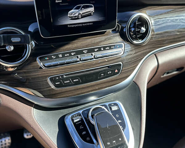 Черный Мерседес В-Класс, объемом двигателя 2.14 л и пробегом 80 тыс. км за 56999 $, фото 11 на Automoto.ua