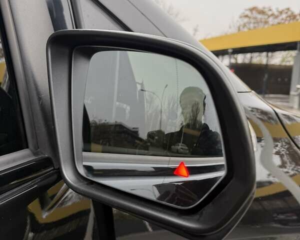 Черный Мерседес В-Класс, объемом двигателя 2.14 л и пробегом 233 тыс. км за 44000 $, фото 18 на Automoto.ua